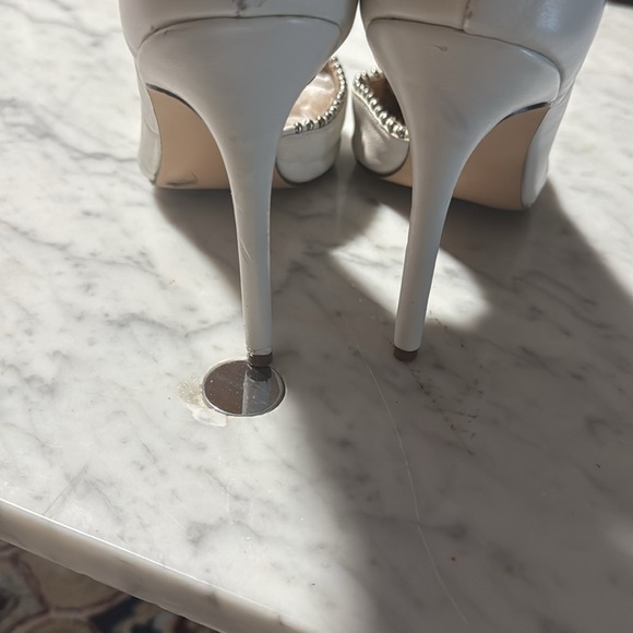 Steve Madden size 9.5 half white studded shoes. - Picture 4 of 7